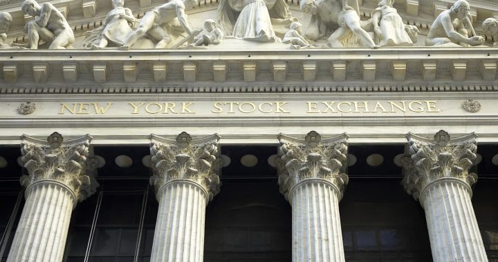 US Markets Retreat as December 2025 Opens